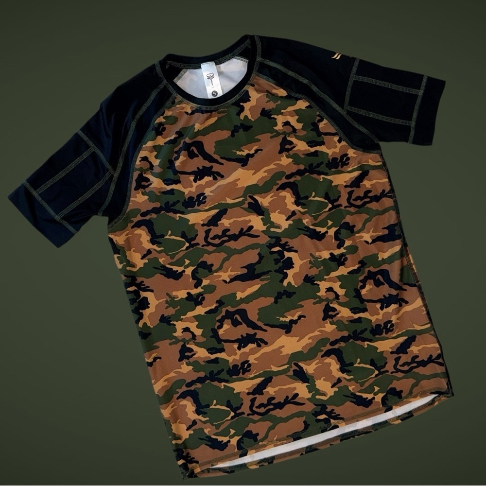 KiloGear CUT Weighted Training Shirt Men’s Small–Camo Compression Top USA Made - Picture 11 of 15